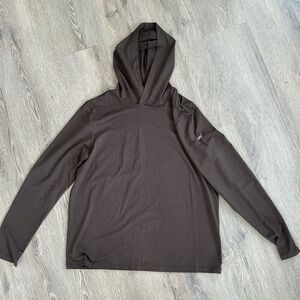 Alo Conquer Reform Long Sleeve w/Hood, Size: L, NWT